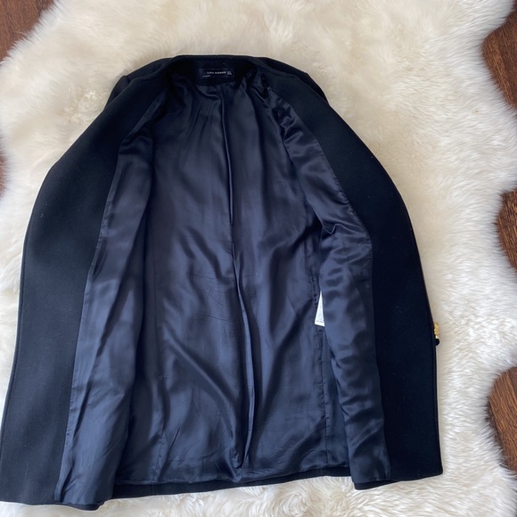 Women’s wool coat gently worn still in great condition. Black with gold Zippers. - Picture 3 of 8